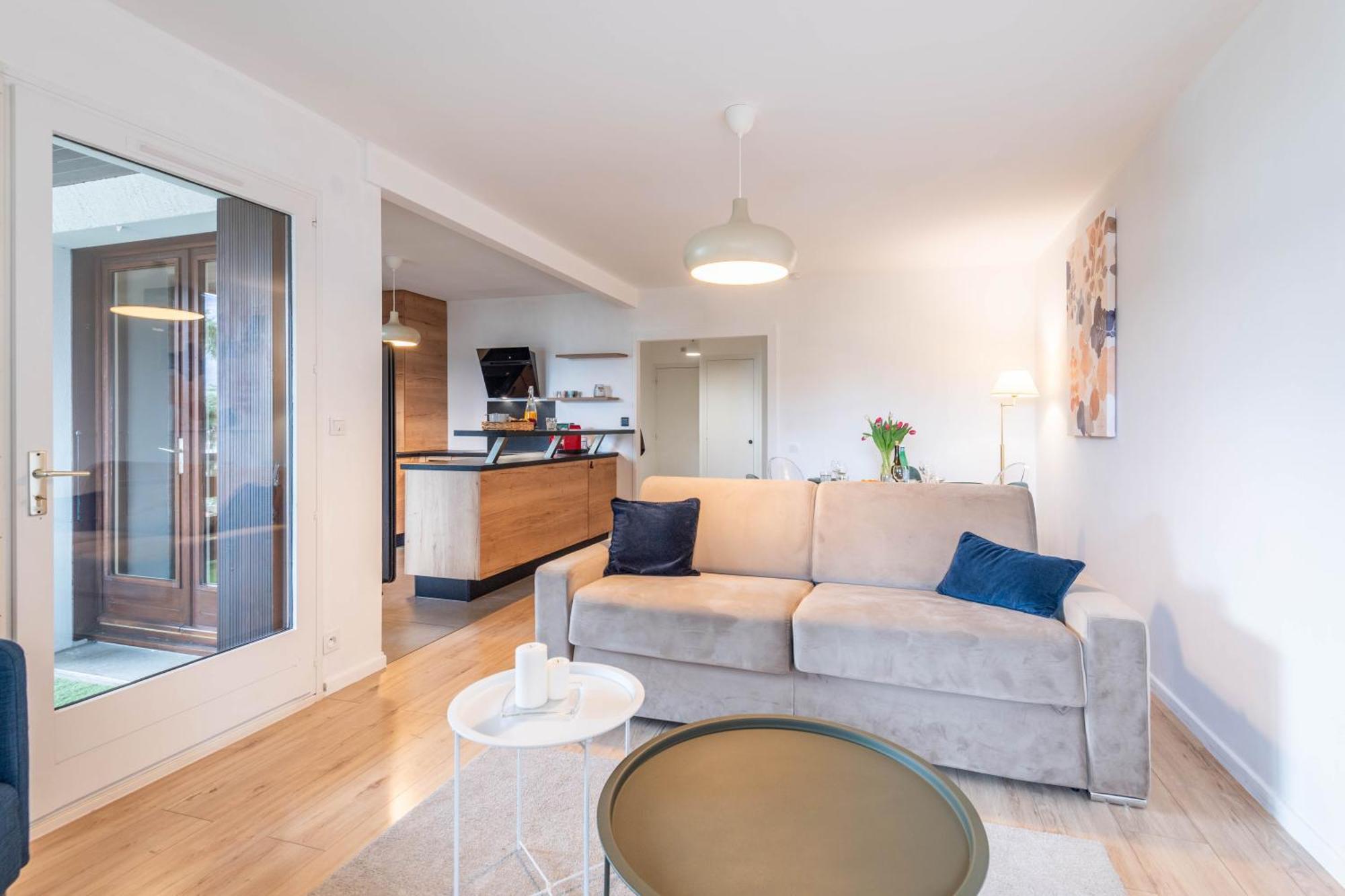 Bel Apt Terrasse A 2 Pas Du Lac سُفرييه المظهر الخارجي الصورة